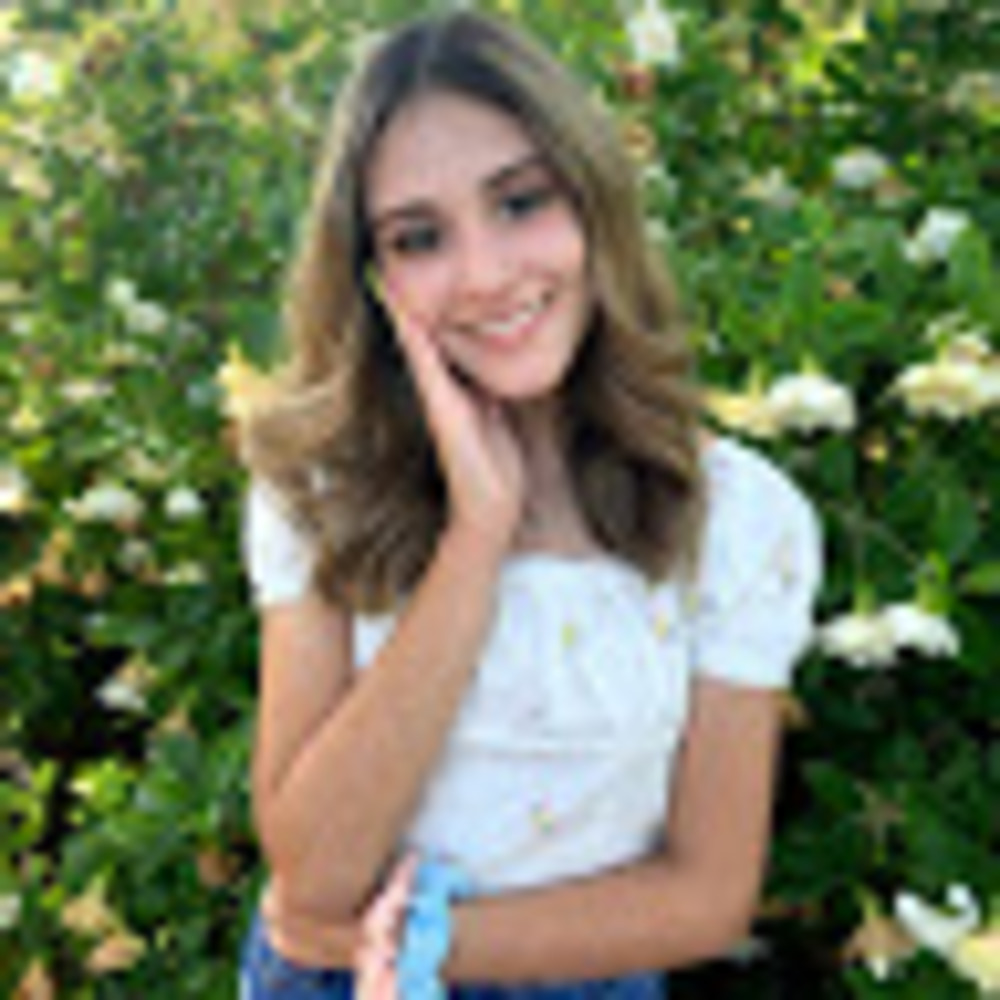 Meet your Posher, Alexis